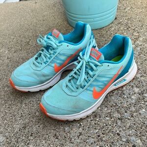 Nike Teal and Orange Sneakers size 7 women’s